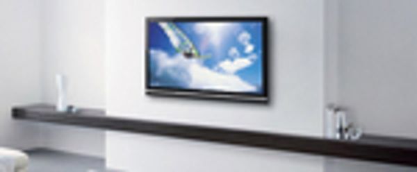 T&R Digital Antenna Installations - High Definition Wall TV Mounting Tilt Madbrackets