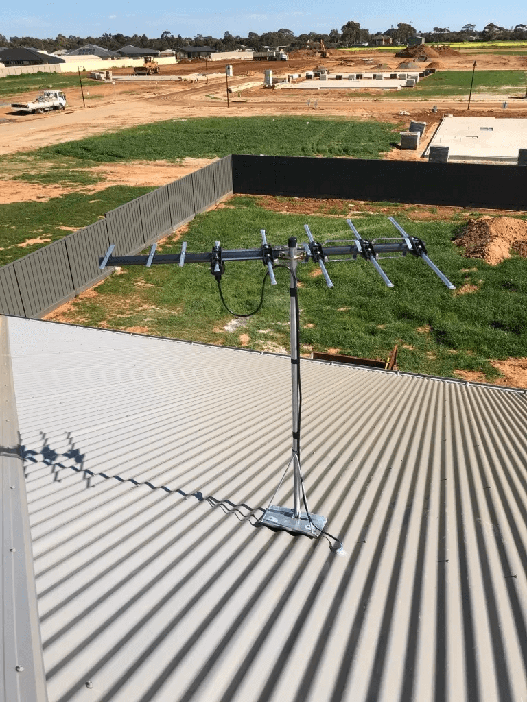 T&R Digital Antenna Installations - Gallery Antenna Installation Roof Large Lawn Gray